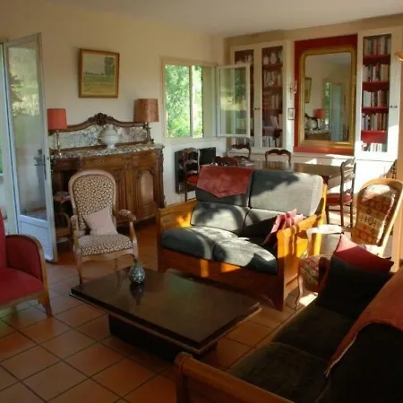 House Maison Du Barry Douelle